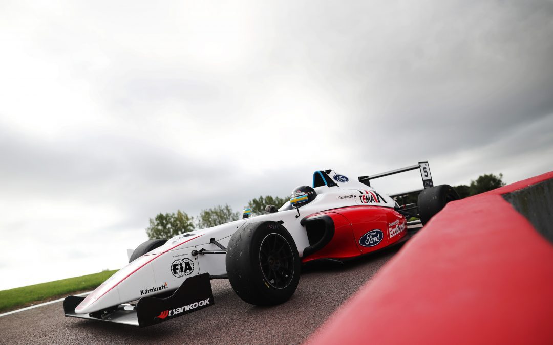 Fortec Motorsport continue British F4 title push at Donington Park