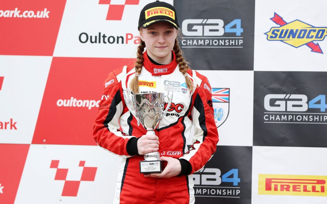 Edgar and Taylor Bag GB4 podium Finishes For Fortec Motorsport At Oulton