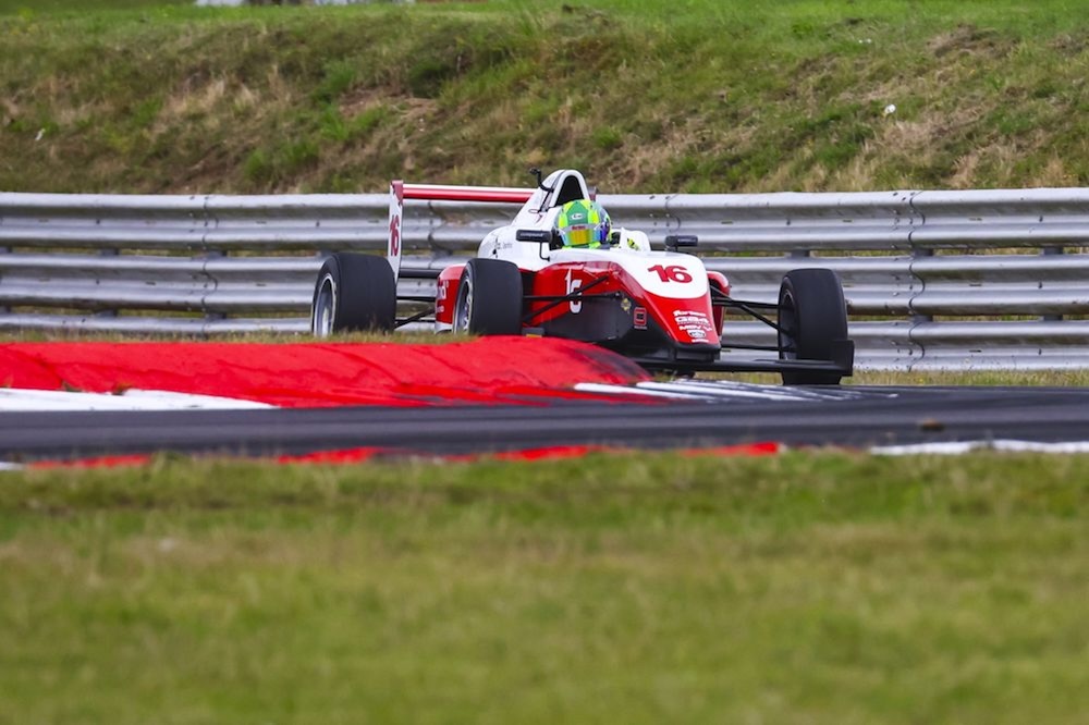 Fortec Motorsports continues its GB4 Championship campaign at Snetterton securing more championship points.